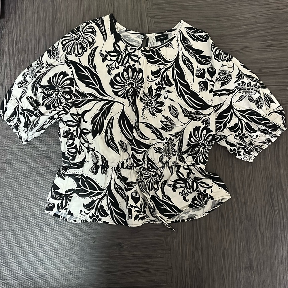 Who What Where XL cotton short sleeve shirt with tie at waist